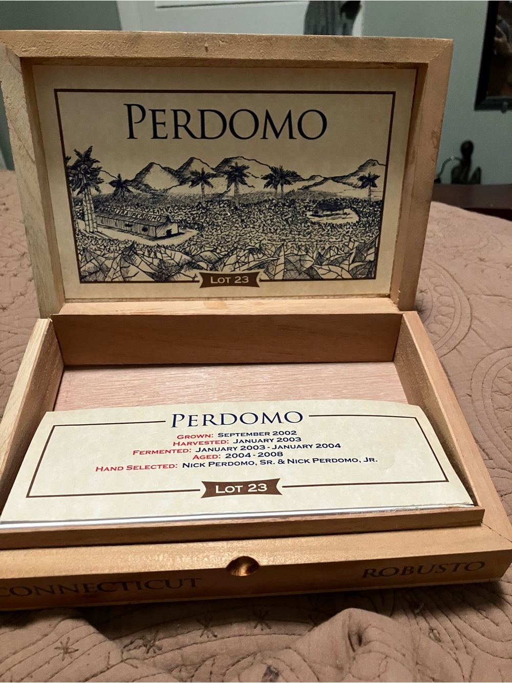 Perdomo Lot 23 Wooden Box - Light Natural Finish